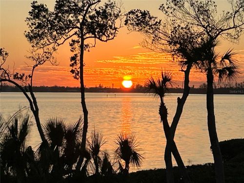 76 Tidy Island Blvd, BRADENTON, FL, 34210-3303 | Card Image