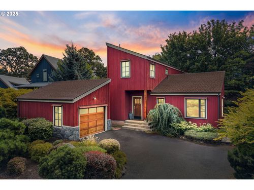 909 Nina Ln, Hood River, OR, 97031-8818 | Card Image