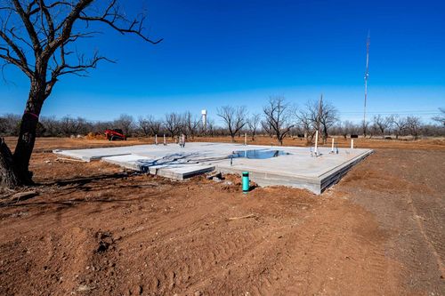 705 E Davenport St, Stamford, TX, 79553-3305 | Card Image