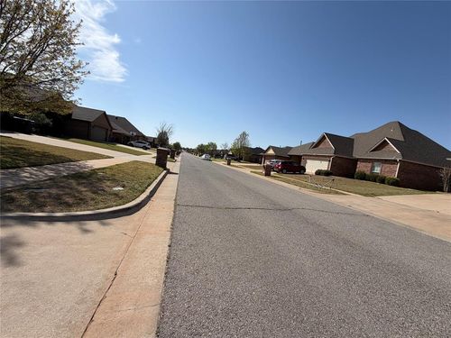 2113 Nw 158th St, Edmond, OK, 73013-1414 | Card Image
