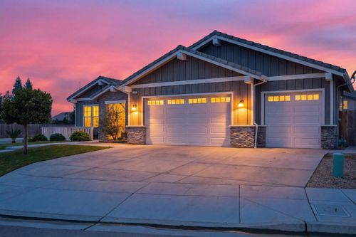 2749 19th Ave, Kingsburg, CA, 93631-1266 | Card Image