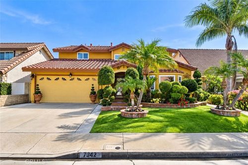 7942 Louise Ln, La Palma, CA, 90623-1607 | Card Image