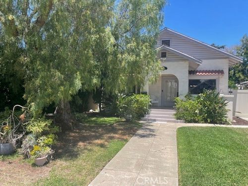 165 Lincoln Ave, Pomona, CA, 91767-3817 | Card Image