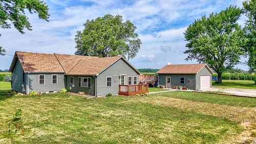 8965 S Holm Rd, Dwight, IL, 60420-9680 | Card Image