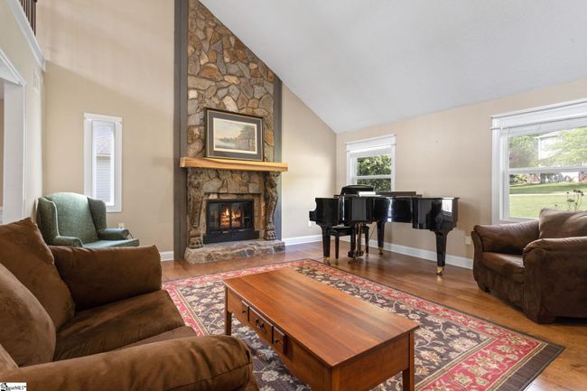 21 Pebble Creek Way, House other with 3 bedrooms, 2 bathrooms and 2 parking in Taylors SC | Image 4