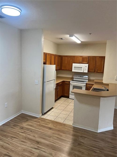 apt-102-8201 Claire Ann Dr, Orlando, FL, 32825-3132 | Card Image