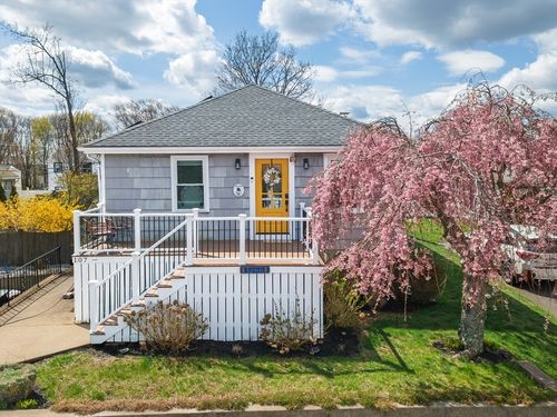 107 Lenox St, Quincy, MA, 02169 | Card Image