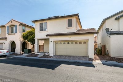 6332 Standing Elm Street, House other with 3 bedrooms, 2 bathrooms and null parking in North Las Vegas NV | Image 3