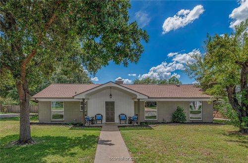 3618 Sunnybrook Ln, Bryan, TX, 77802-3921 | Card Image