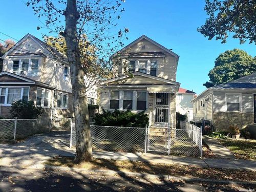 72-03 160th St, Fresh Meadows, NY, 11365-4127 | Card Image