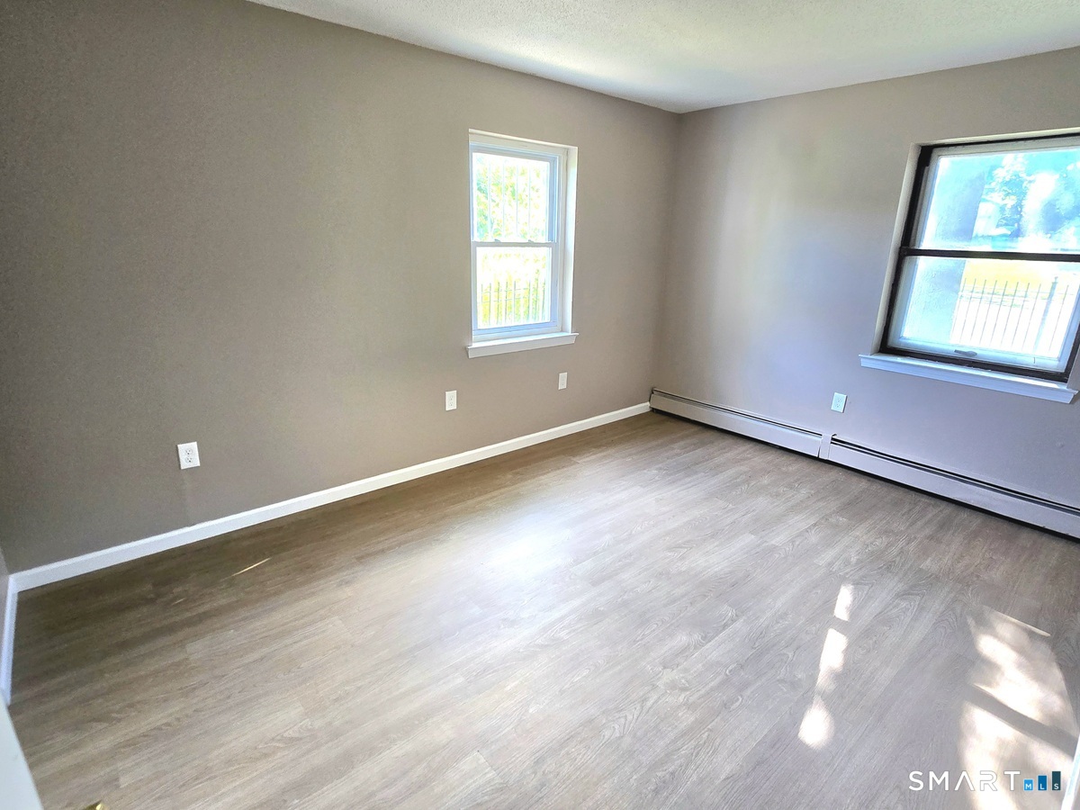 Residential Lease in Hartford 3