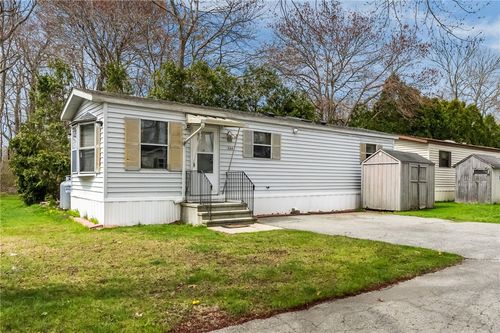 534 Forest Park Road, Middletown, RI, 02842 | Card Image