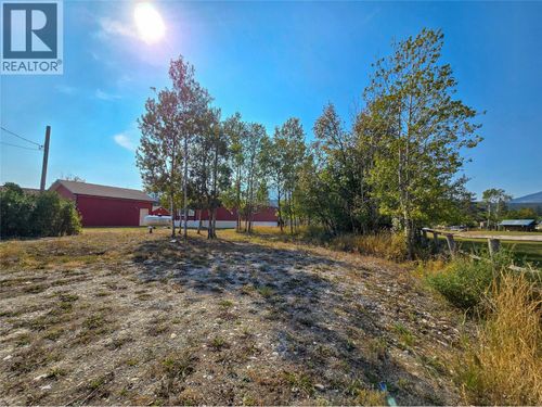 8913 Shaughnessy St, Canal Flats, BC, V0B | Card Image