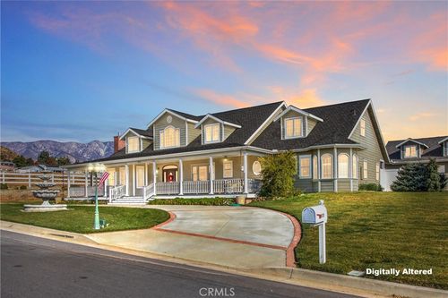 9870 Nancy Ave, Cherry Valley, CA, 92223-3522 | Card Image