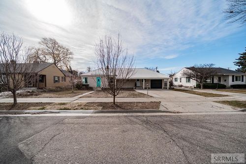 160 E 24th St, Idaho Falls, ID, 83404-6949 | Card Image