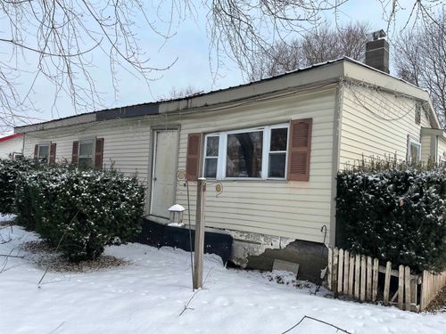 40 Water St, Rutland, VT, 05701-2741 | Card Image