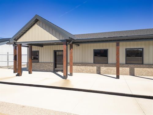 220 Emerson Bypass Rd, Russellville, KY, 42276-9723 | Card Image