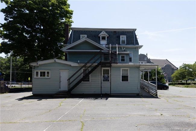 APT-6 - 314 Elizabeth St, Home with 1 bedrooms, 1 bathrooms and 2 parking in Derby CT | Image 6
