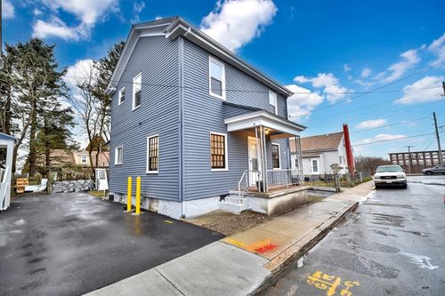 17 Wilcox St, Fall River, MA, 02724 | Card Image