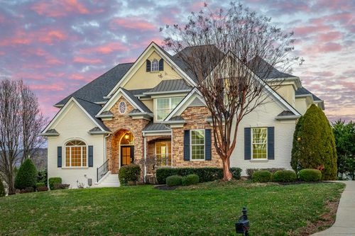 9329 Windrose Cir, Chattanooga, TN, 37421-4818 | Card Image
