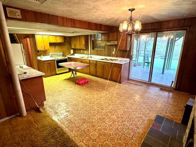 573 Cresswood Dr, House other with 3 bedrooms, 2 bathrooms and 1 parking in Richlands VA | Image 26