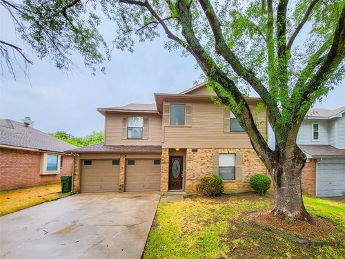 823 Wyndham Pl, Arlington, TX, 76017-6464 | Card Image