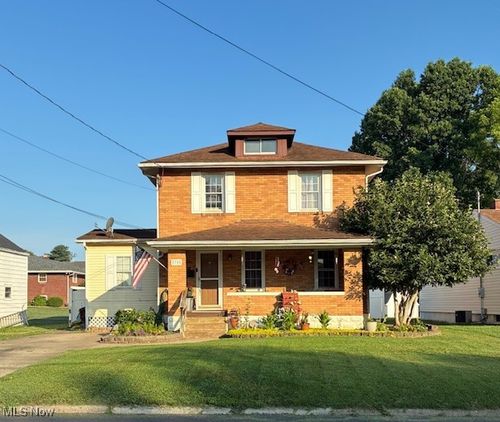 2705 Harrison Ave, Parkersburg, WV, 26104-2845 | Card Image