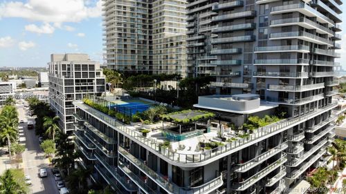 806-121 Ne 34th St, Miami, FL, 33137-3863 | Card Image