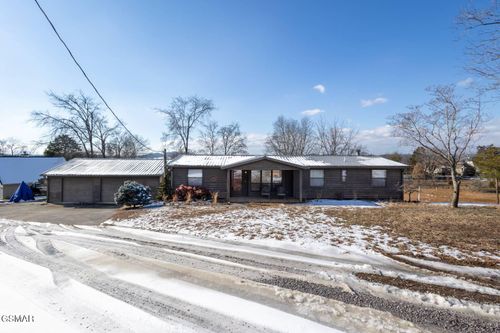 1369 Paradise Ln, Dandridge, TN, 37725-6623 | Card Image