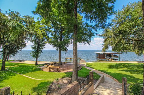 368 Forest Hills Dr, Livingston, TX, 77351-6325 | Card Image