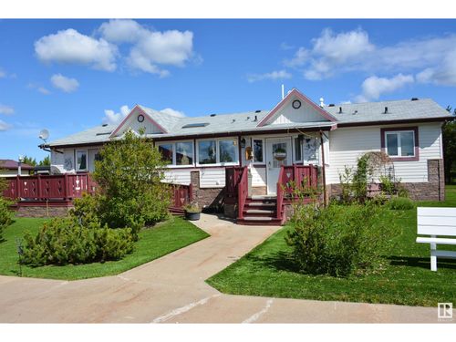 5052 North Ave, Swan Hills, AB, T0G2C0 | Card Image