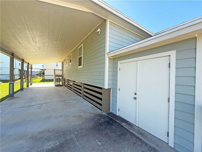 1020 S Live Oak St, House other with 2 bedrooms, 2 bathrooms and null parking in Rockport TX | Image 27
