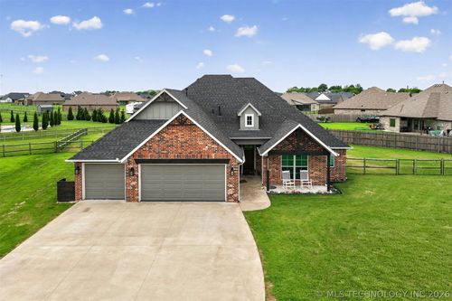 14320 N 57th East Ave, Collinsville, OK, 74021-5773 | Card Image