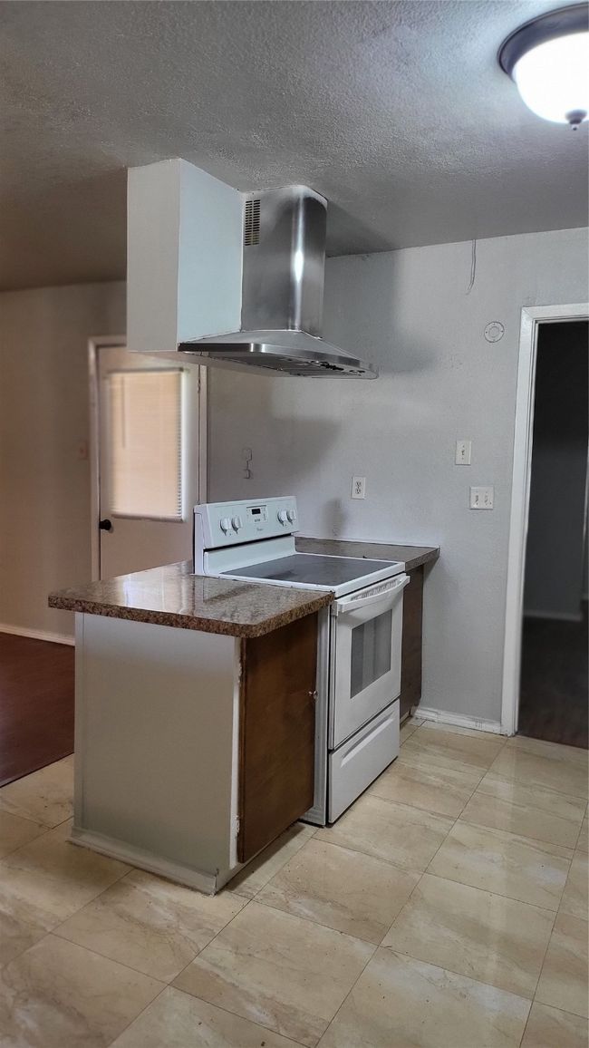 109 Cimarron Ln, House other with 3 bedrooms, 2 bathrooms and null parking in Arlington TX | Image 10