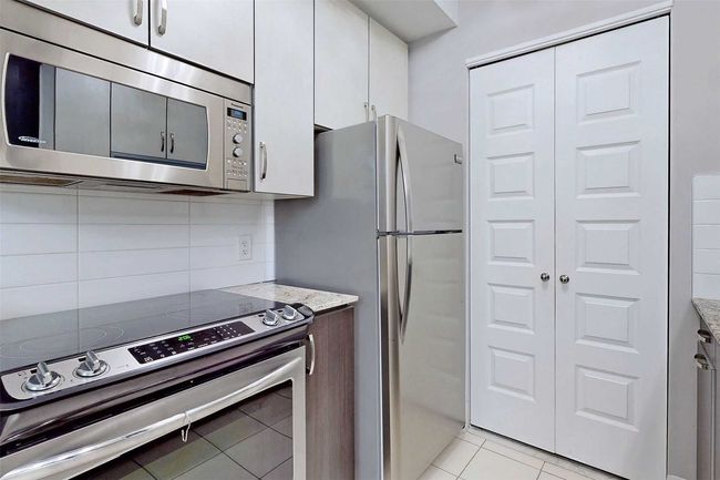 1 - 8171 Kipling Ave, Condo with 1 bedrooms, 1 bathrooms and 1 parking in Vaughan ON | Image 13