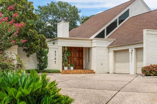 2707 Highland Ct, Sugar Land, TX, 77478-3633 | Card Image