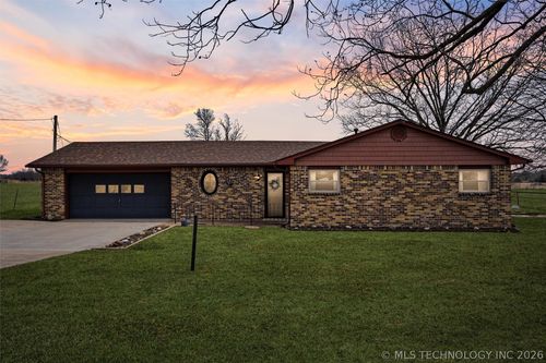 13700 N 3980 Rd, Dewey, OK, 74029-3940 | Card Image