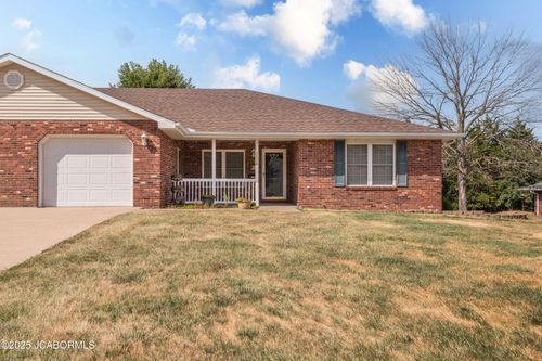 a-1251 Duane Swift Pkwy, Jefferson City, MO, 65109-2471 | Card Image