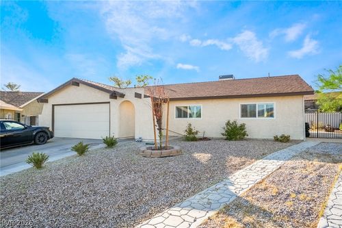 649 Apollo Ave, Henderson, NV, 89002-8352 | Card Image
