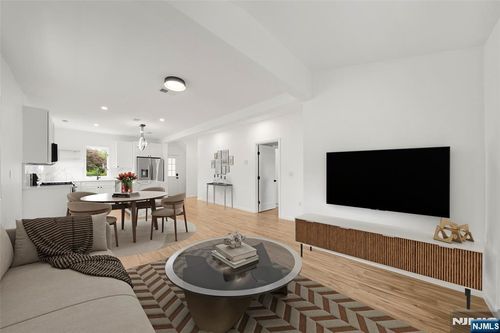 174 Pleasant Ave, Bergenfield, NJ, 07621-3226 | Card Image