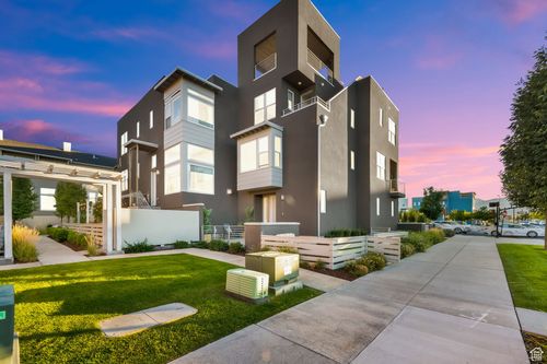 5069 W Daybreak Pkwy, South Jordan, UT, 84009-5111 | Card Image