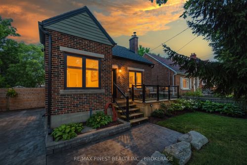 258 College St, Kingston, ON, K7L4M2 | Card Image