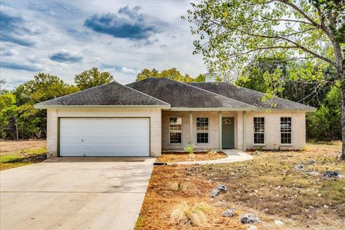 35 Country Place Dr, Wimberley, TX, 78676-3120 | Card Image