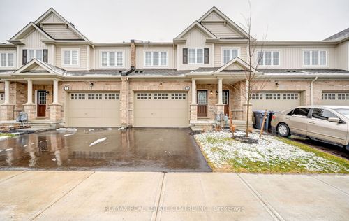 9 Brixham Lane, Brampton, ON, L7A5K2 | Card Image