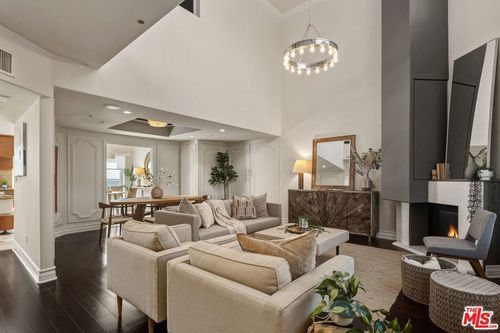 apt-103-1717 S Barrington Ave, Los Angeles, CA, 90025-3498 | Card Image