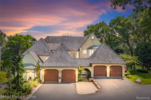 5443 Bristol Parke Dr, Clarkston, MI, 48348-4801 | Card Image