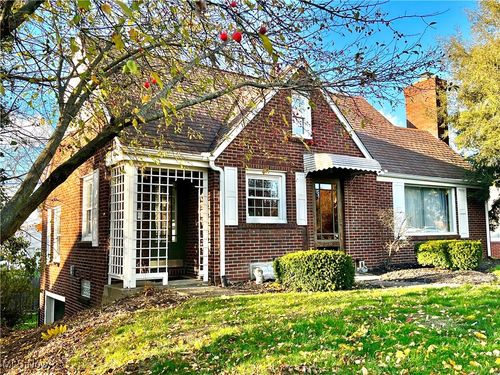 1436 Dexter Rd Ne, Massillon, OH, 44646-4134 | Card Image