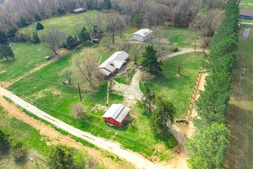 20096 Hidden Valley Rd, Winslow, AR, 72959-9740 | Card Image