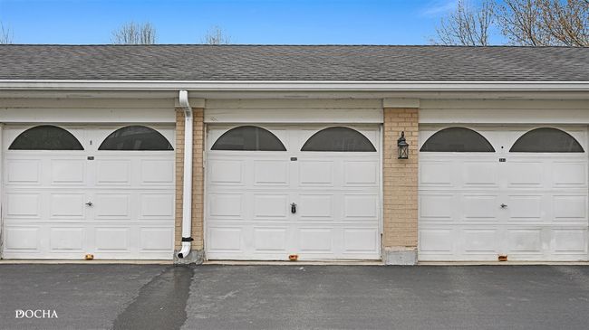APT-302 - 457 Valley Dr, Condo with 2 bedrooms, 2 bathrooms and 2 parking in Naperville IL | Image 25