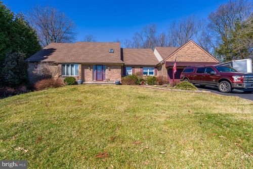 567 Shultz Rd, WASHINGTON BORO, PA, 17582-9638 | Card Image